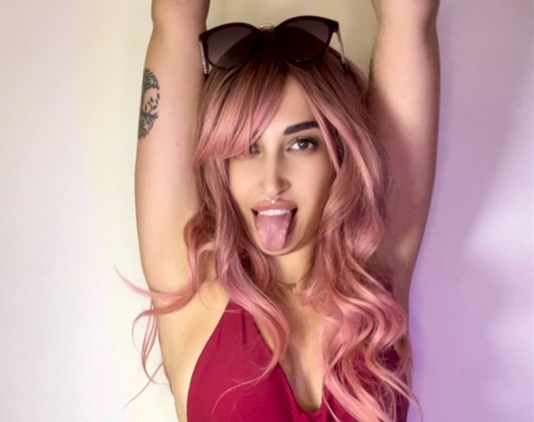 Ambra Ricci ex pornostar italiana OnlyFans 2026